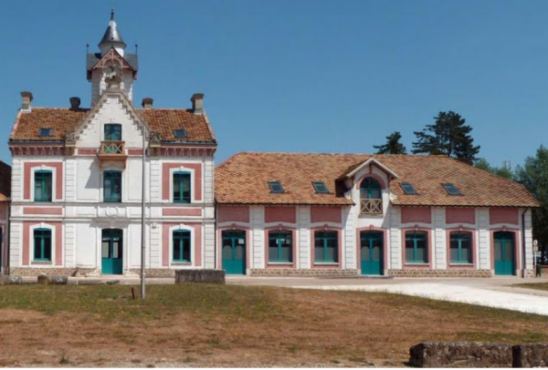 Ferme Pereire - Vue d'ensemble face - Commune d'Ozoir-la-Ferrière